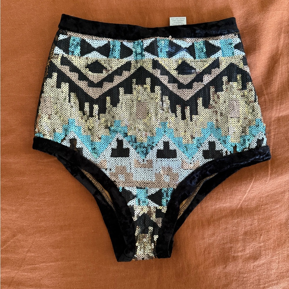 Sequin High-Waisted Women Shorts - Black and Gold
